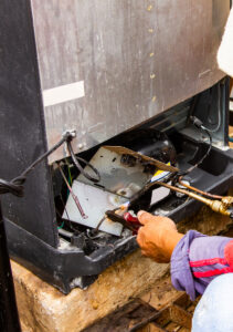 Assistência Técnica Electrolux em Feira de Santana servico-conserto-geladeira (3)